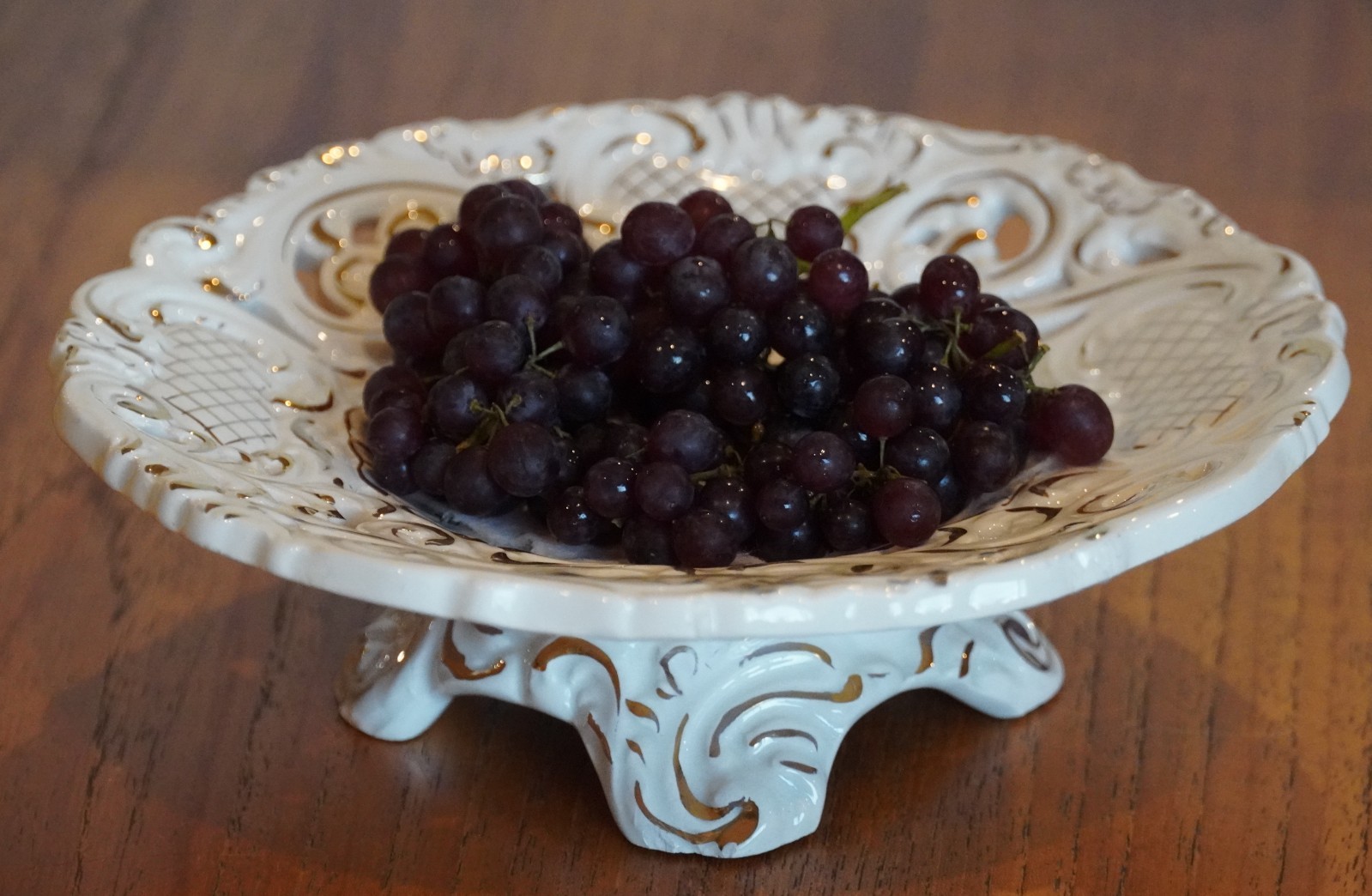 Vtg Italian Majolica Reticulated Bowl Hand Painted 7.5”d Pottery Fruit Italy