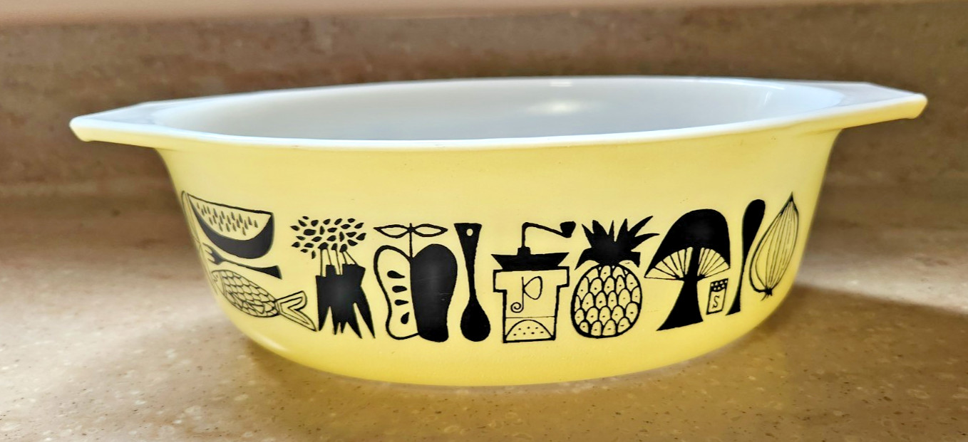 PYREX Mod Kitchen Oval Casserole Dish – 1.5 Qt – Promo, 1958