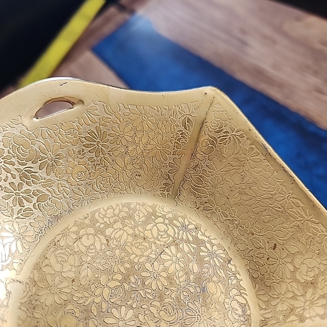 Vtg Rose Floral Gold-toned Covered Trinket Dish Made Japan Small Lovely Elegant