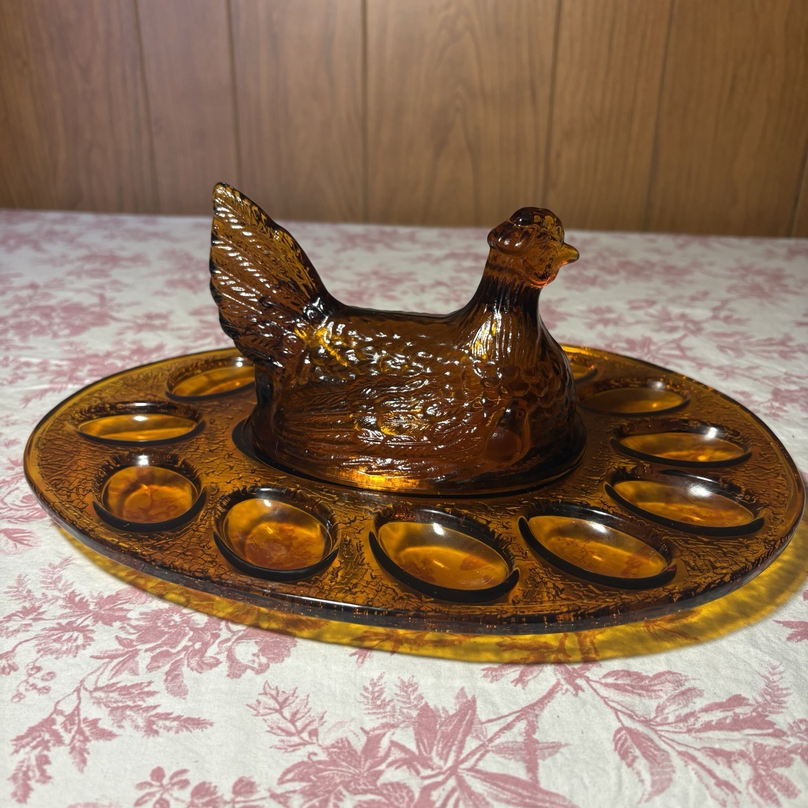 Vintage LE Smith Amber Glass Hen On Nest Chicken Deviled Egg Plate Rare HTF