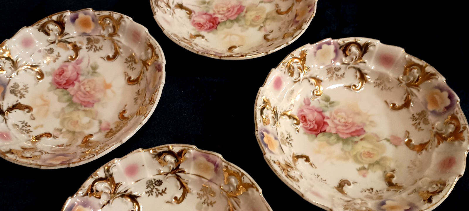 Vintage German Flowers and Puffy Leaves Decorative/Fruit Bowl SET OF 4