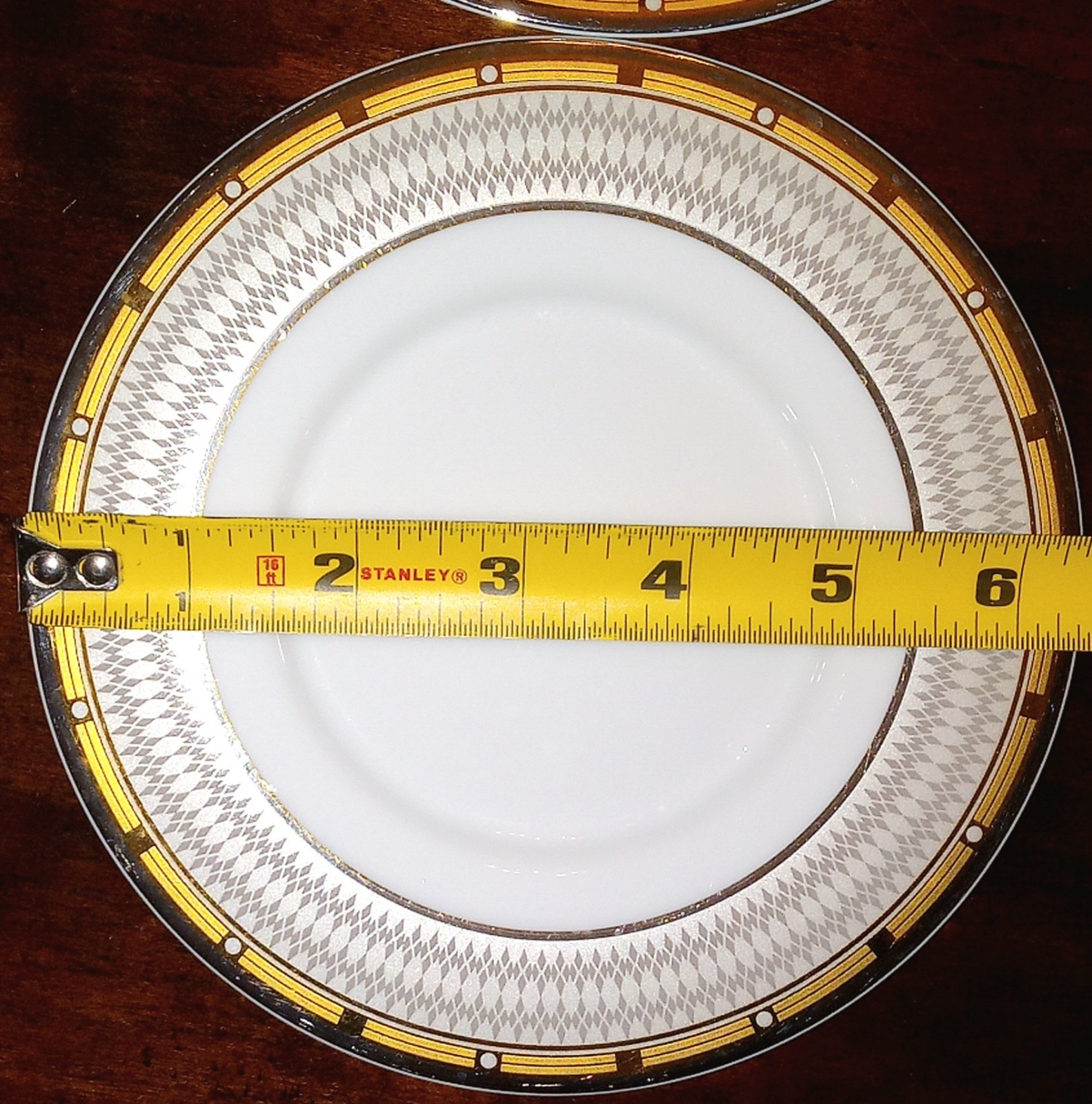 8 PLATE MIKASA FINA CHINA CAMBRIDGE PATTERN Y0501 DESSERT PLATE 6.5 in.