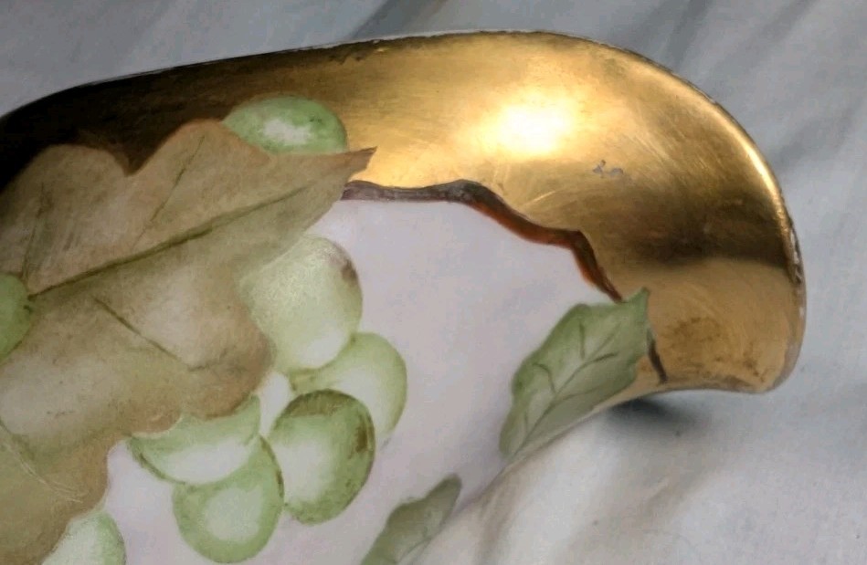 T&V LIMOGES Hand Painted Grapes & Gold Gilt Pitcher 15.5″ Tall Grape Vine Leaves