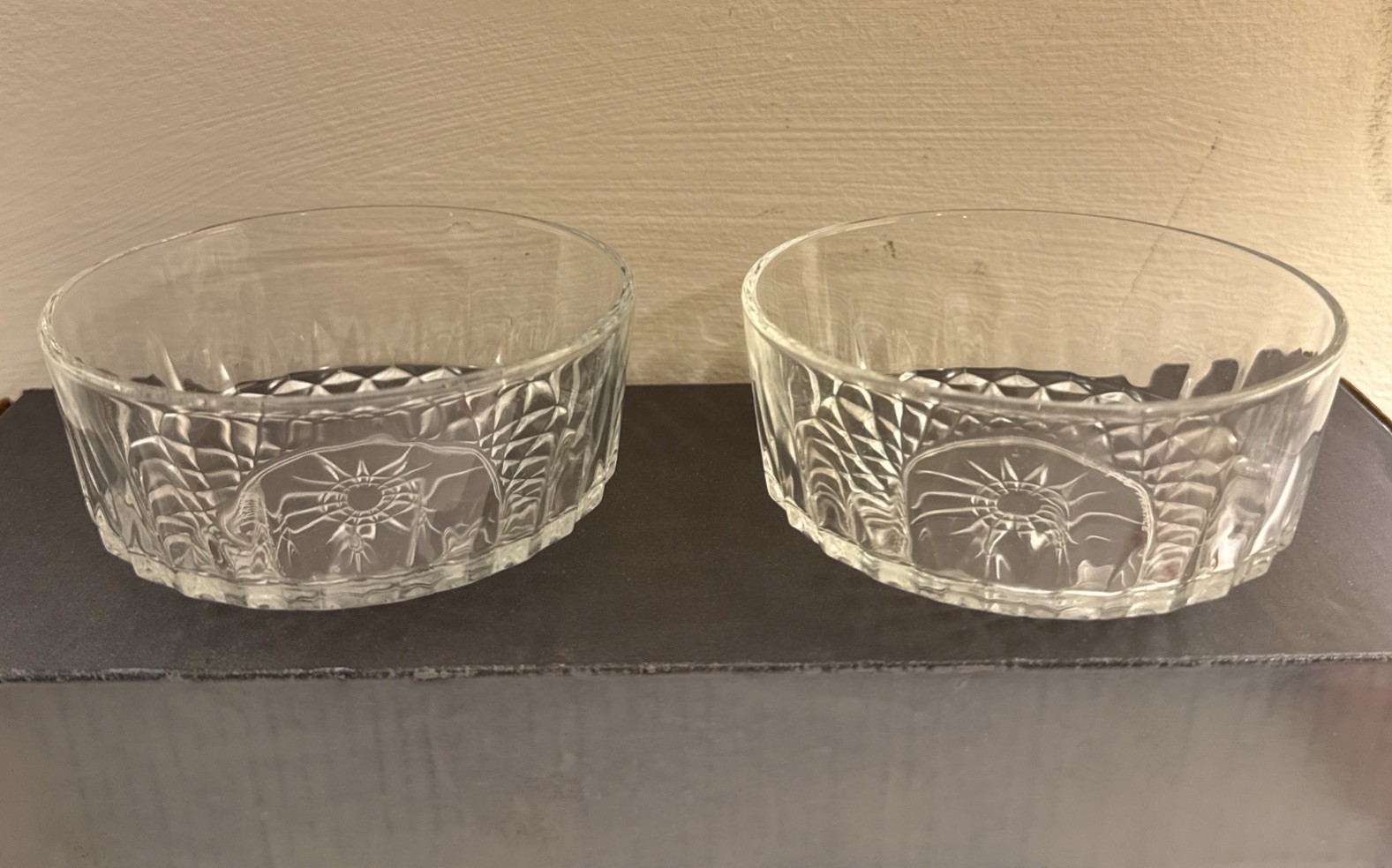 2 Vintage Arcoroc France 4in Clear Glass Berry Bowl Starburst Diamond