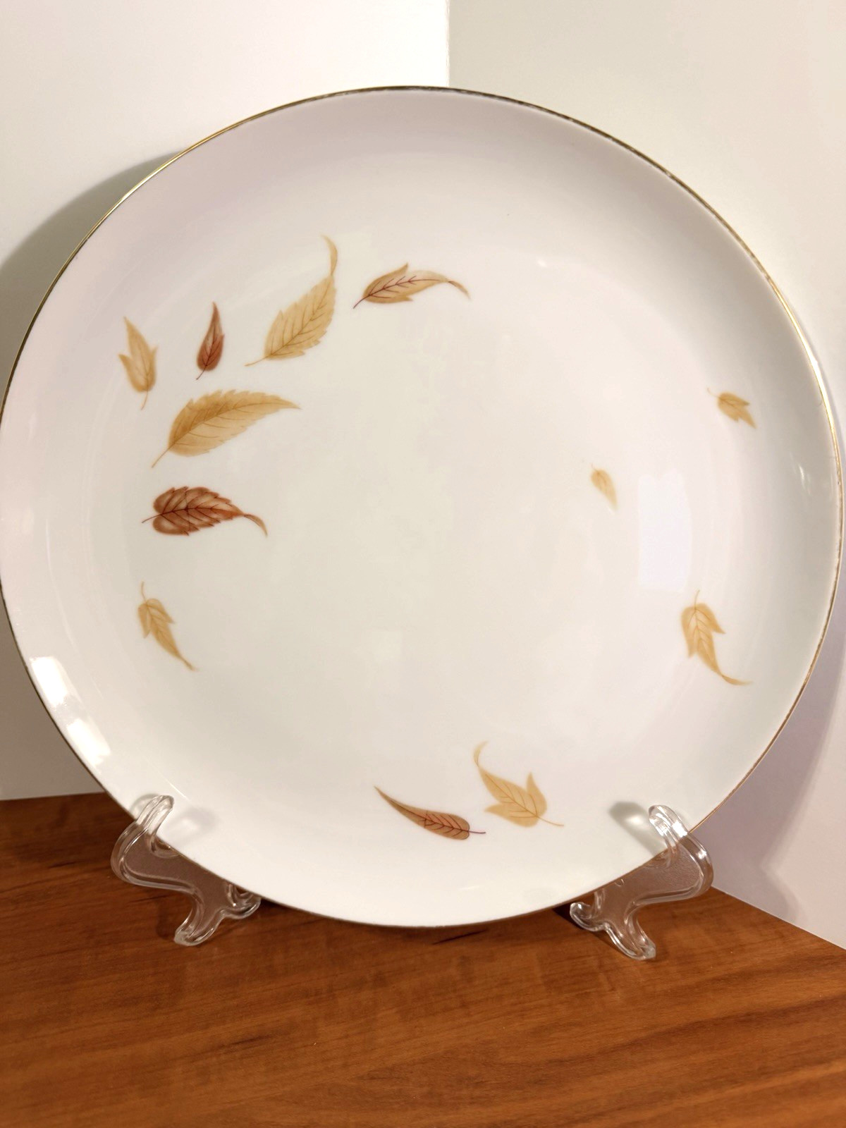 Gold China Falling Leaves Pattern 10 1/4” Dinner Plate