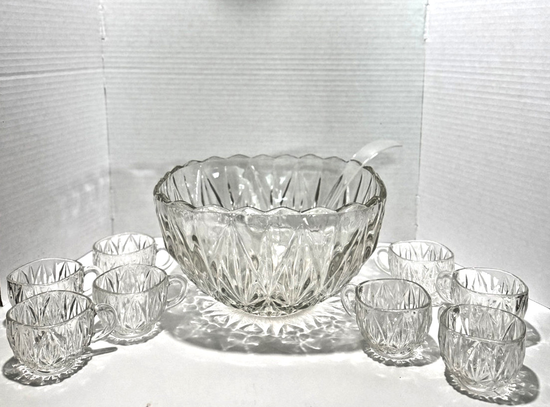 VTG Glass Punch Bowl Set Williamsport Prism Cut 18 Pieces Org Open Box Never Use