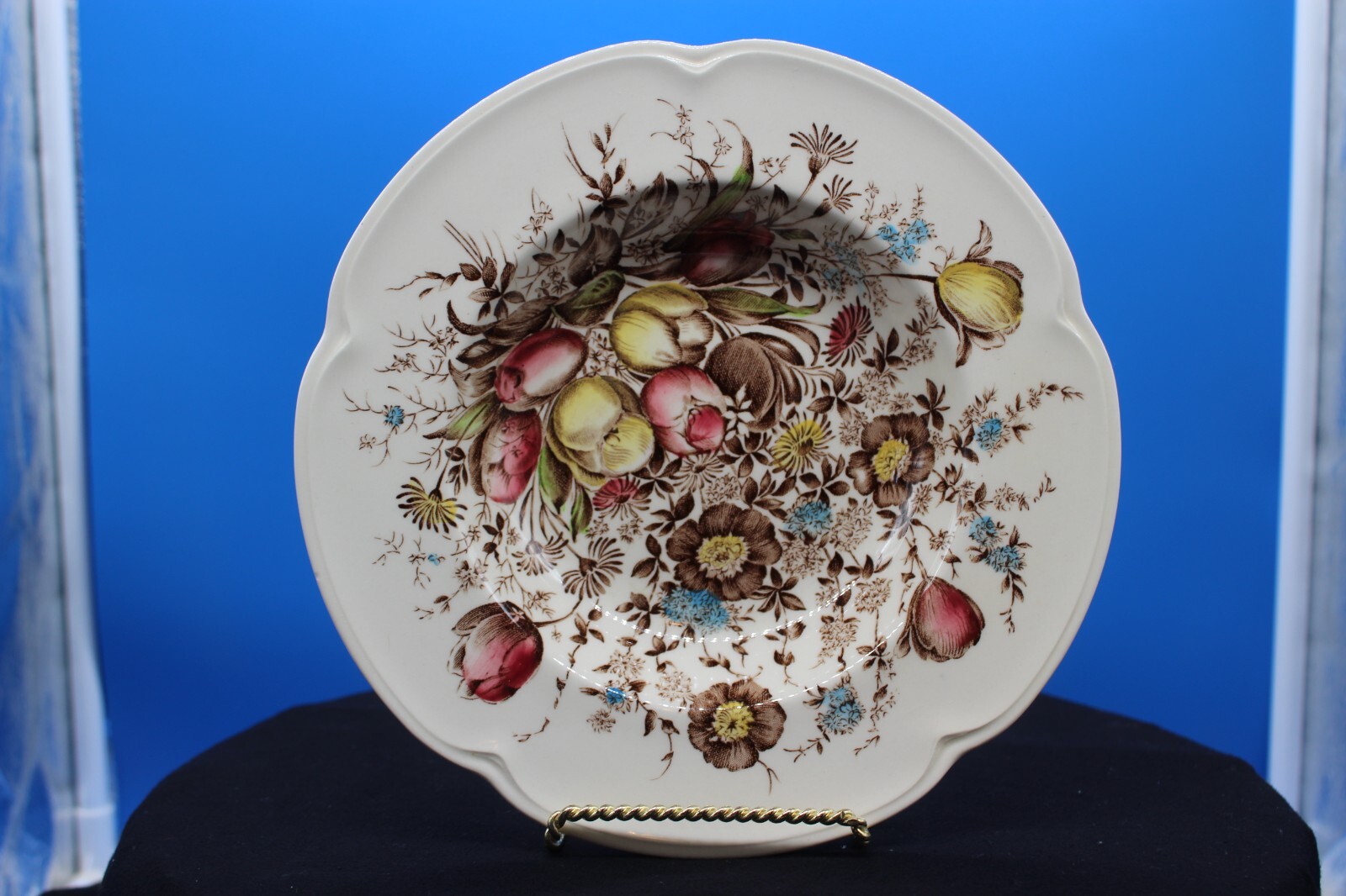 Windsor Fruit-Windsor Ware-England-Johnson Brothers- 8 3/4 Bowl Set of 2
