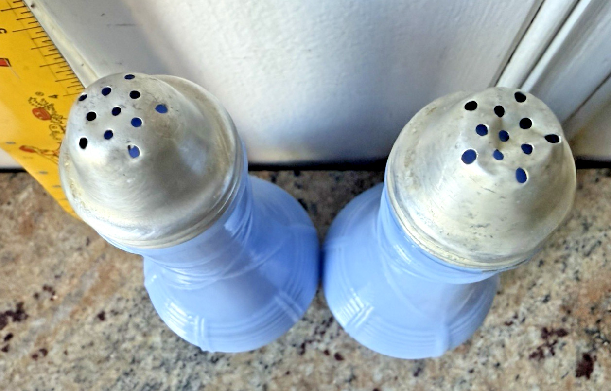 BLUE DELPHITE SALT & PEPPER SHAKERS BY JEANNETTE GLASS CO. BASKET WEAVE 6″