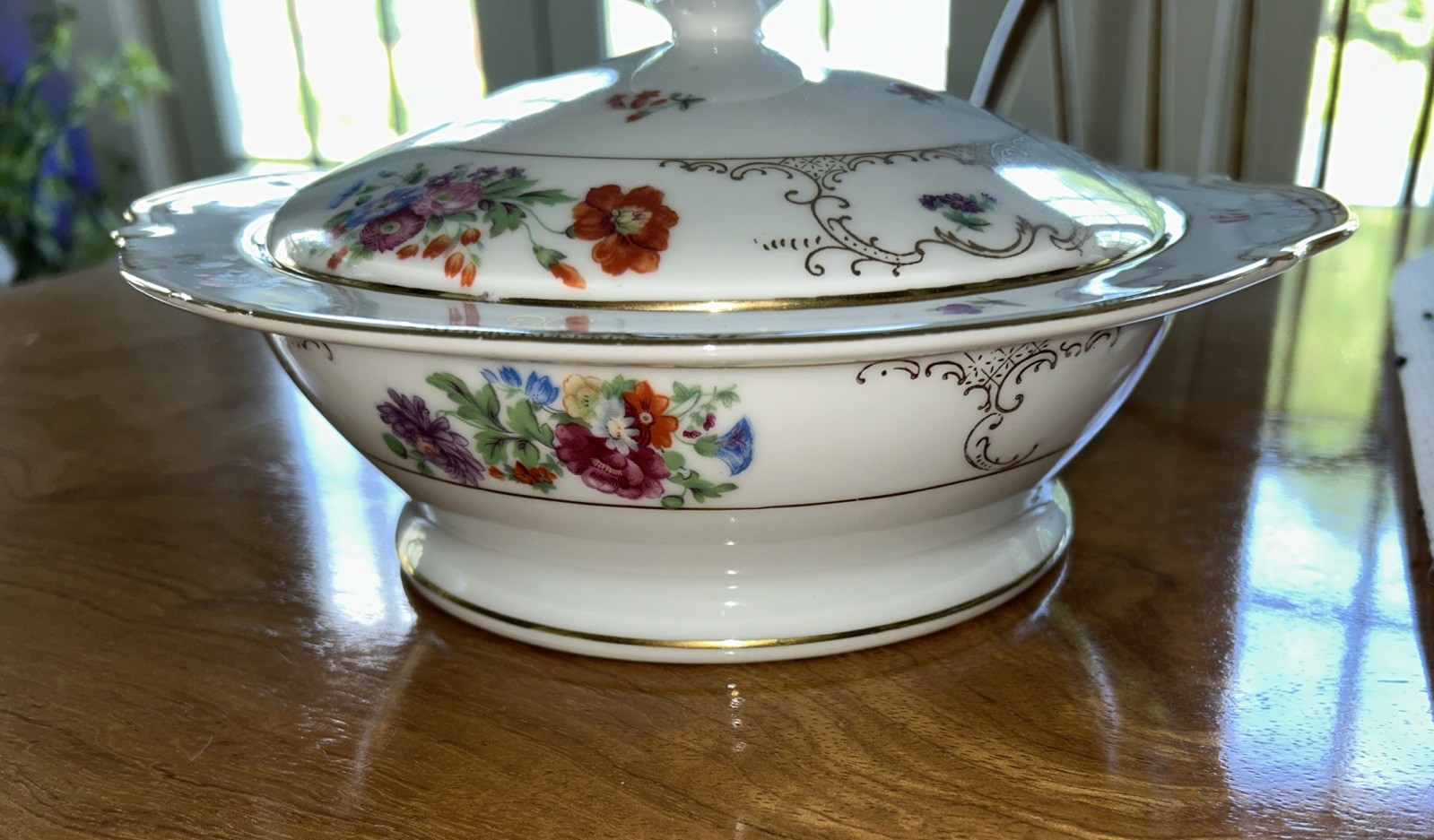 Vintage Made In Occupied Japan Serving Bowl And Lid Floral SGK China
