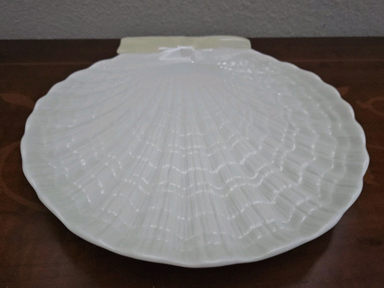 ESTATE ANTIQUE VINTAGE BELLEEK NEPTUNE PORCELAIN CORAL SHELL SERVING PLATE TRAY