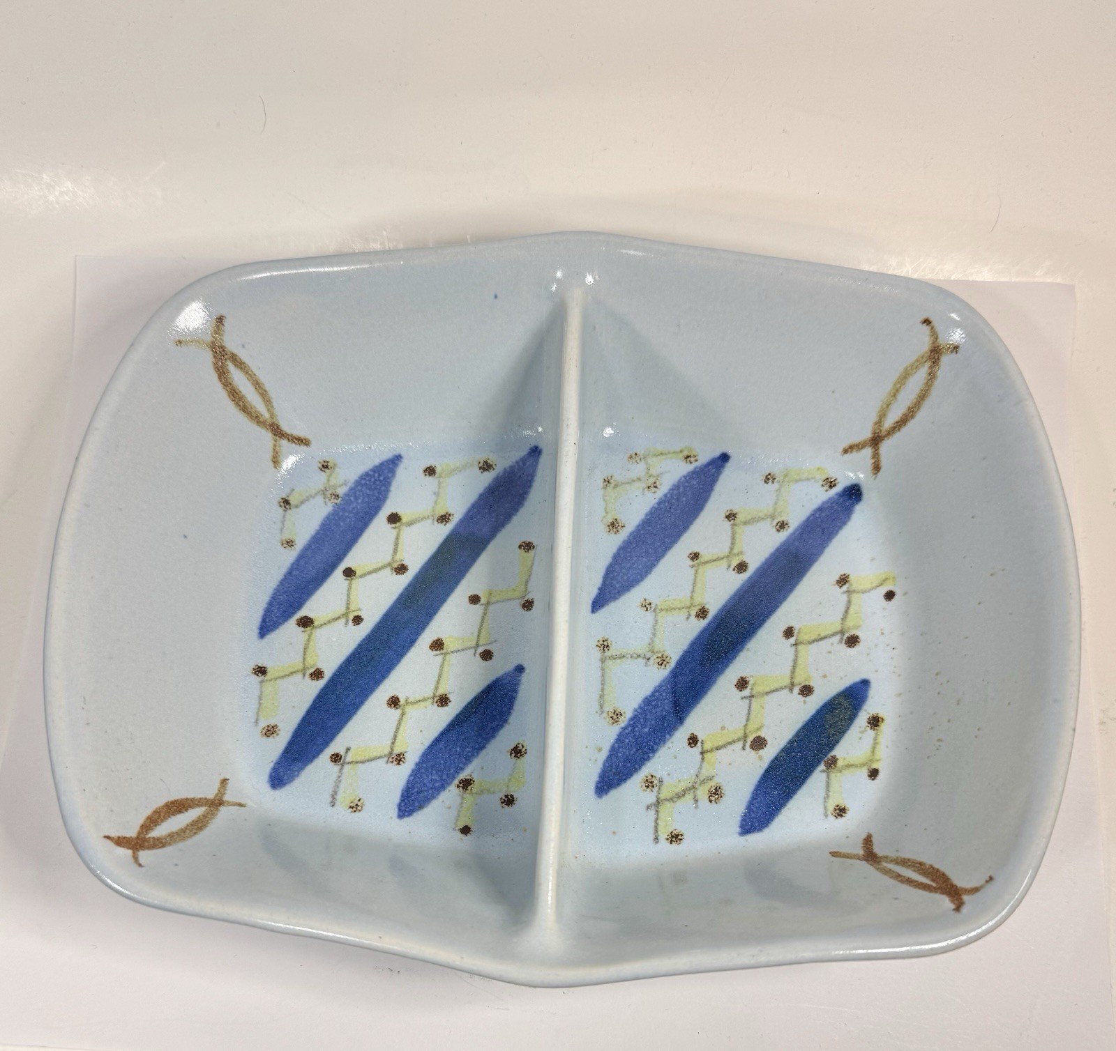 Buchan Herbides Thistle Divided Serve Bake Dish Scotland Pottery 270D-9 Vtg S59