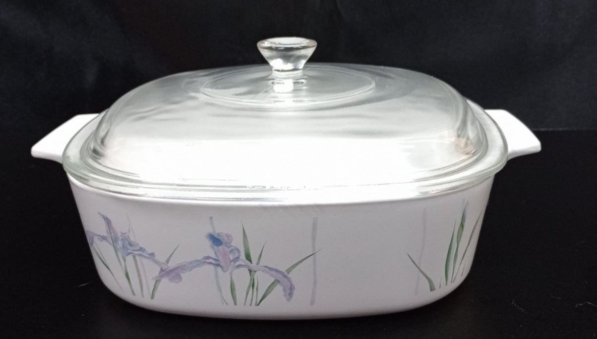 Corning Ware Shadow Iris Casserole Dish A-2-B 2 Liter with Pyrex A-9-C Lid