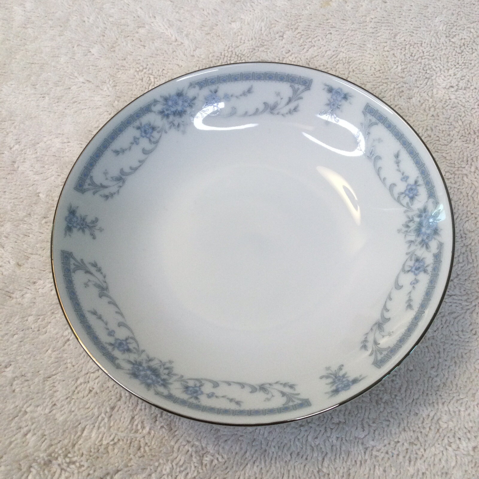 SHEFFIELD Blue Whisper Porcelain Fine China Dessert Bowl. Made in Japan-Exc Cond