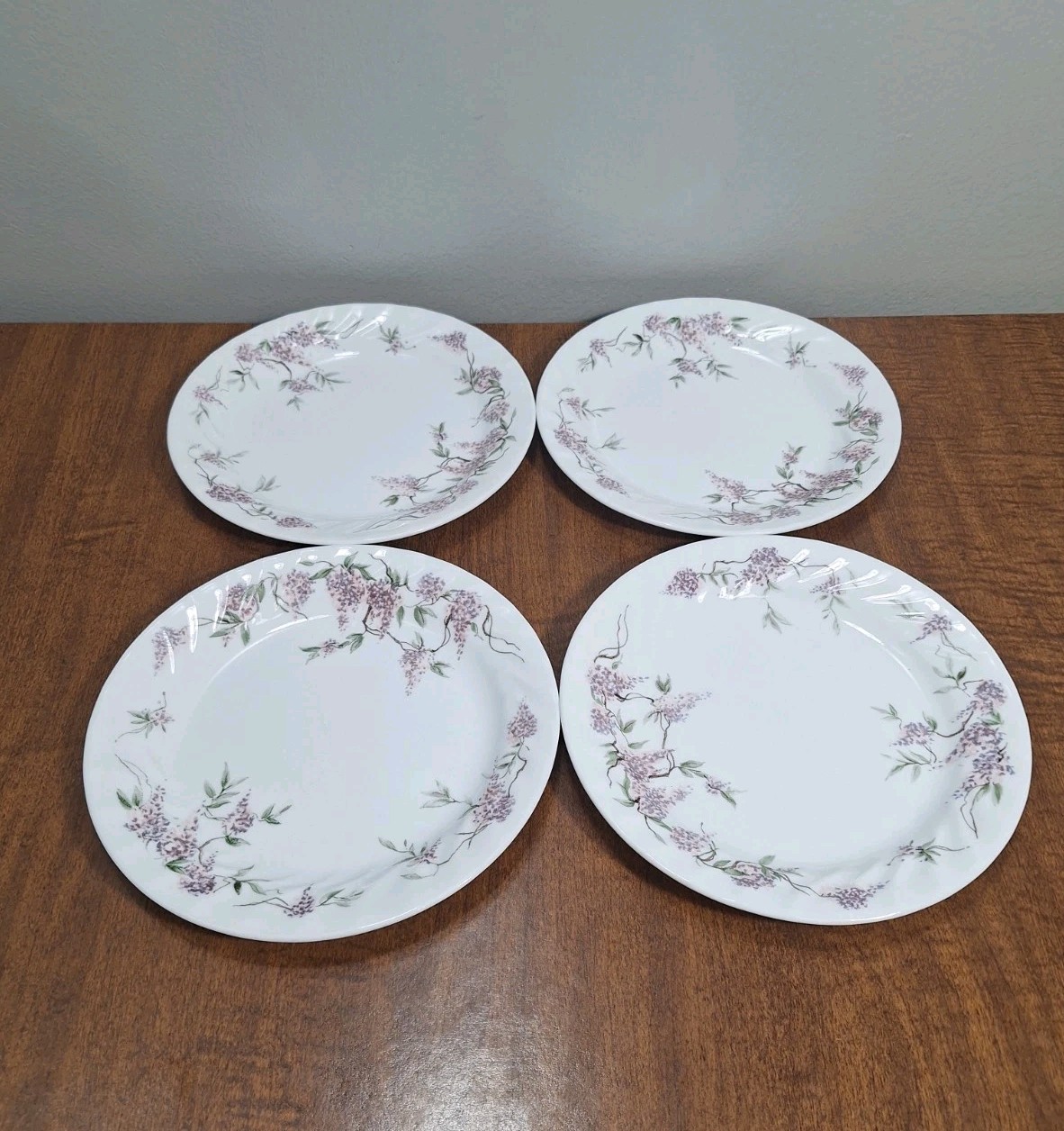 Vtg Corelle Set Of 4 Wisteria Salad Plates Lilac Purple 7.25 Inch Cottagecore
