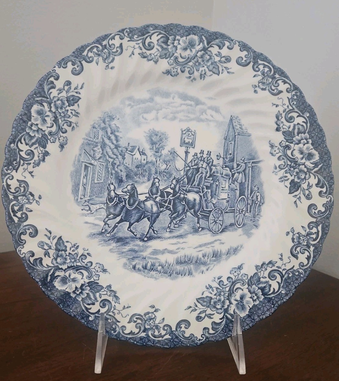 Johnson Brothers Blue White Coaching Scenes 10″ Dinner Plate – England Swirl