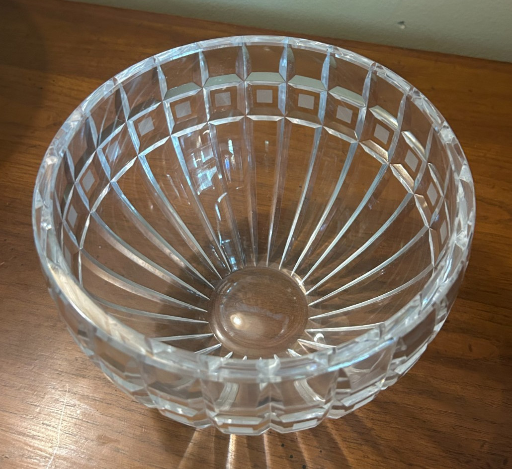 Marquis by Waterford Quadrata Pattern Crystal Bowl Discontinued 7 1/2″ – Poland