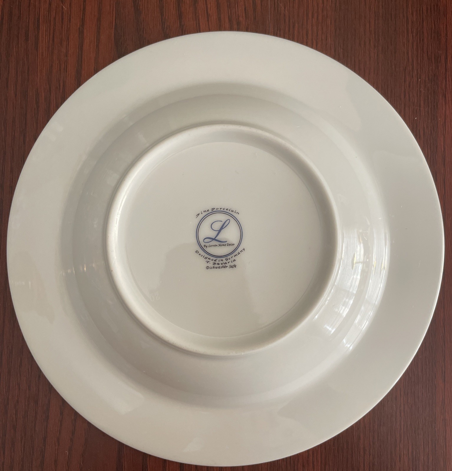 5 Lorren Home Decor Porcelain 8.5” Bowls