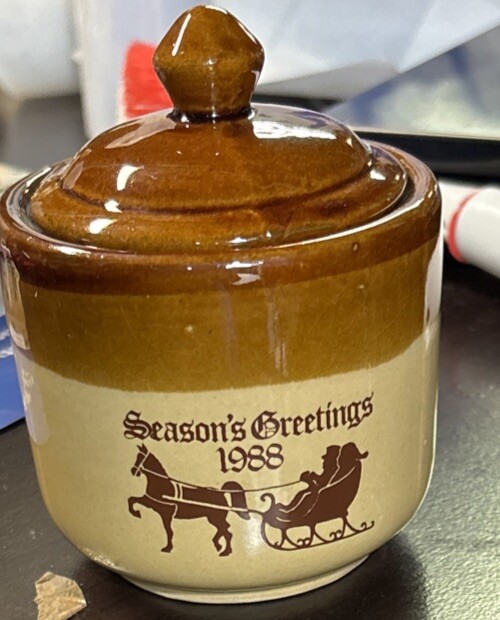 1988 Vtg Mini Christmas Crock Season’s Greetings Stoneware