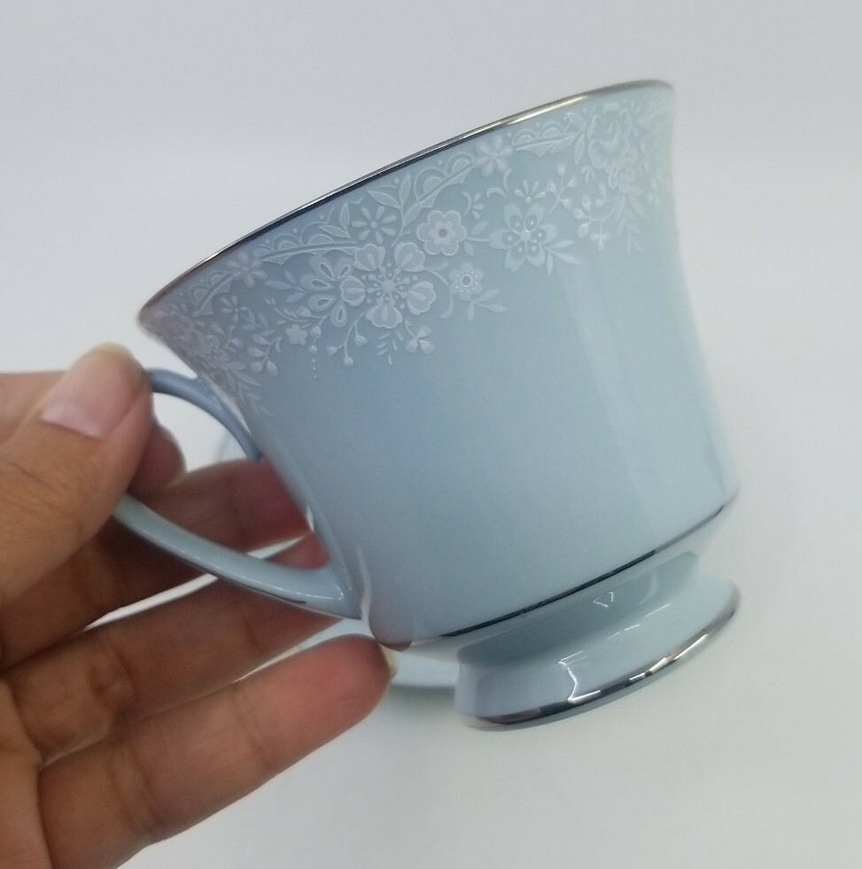 Noritake Fidelity Dinnerware 6pcs. Setting Blue White Flowers Platinum Trim EUC