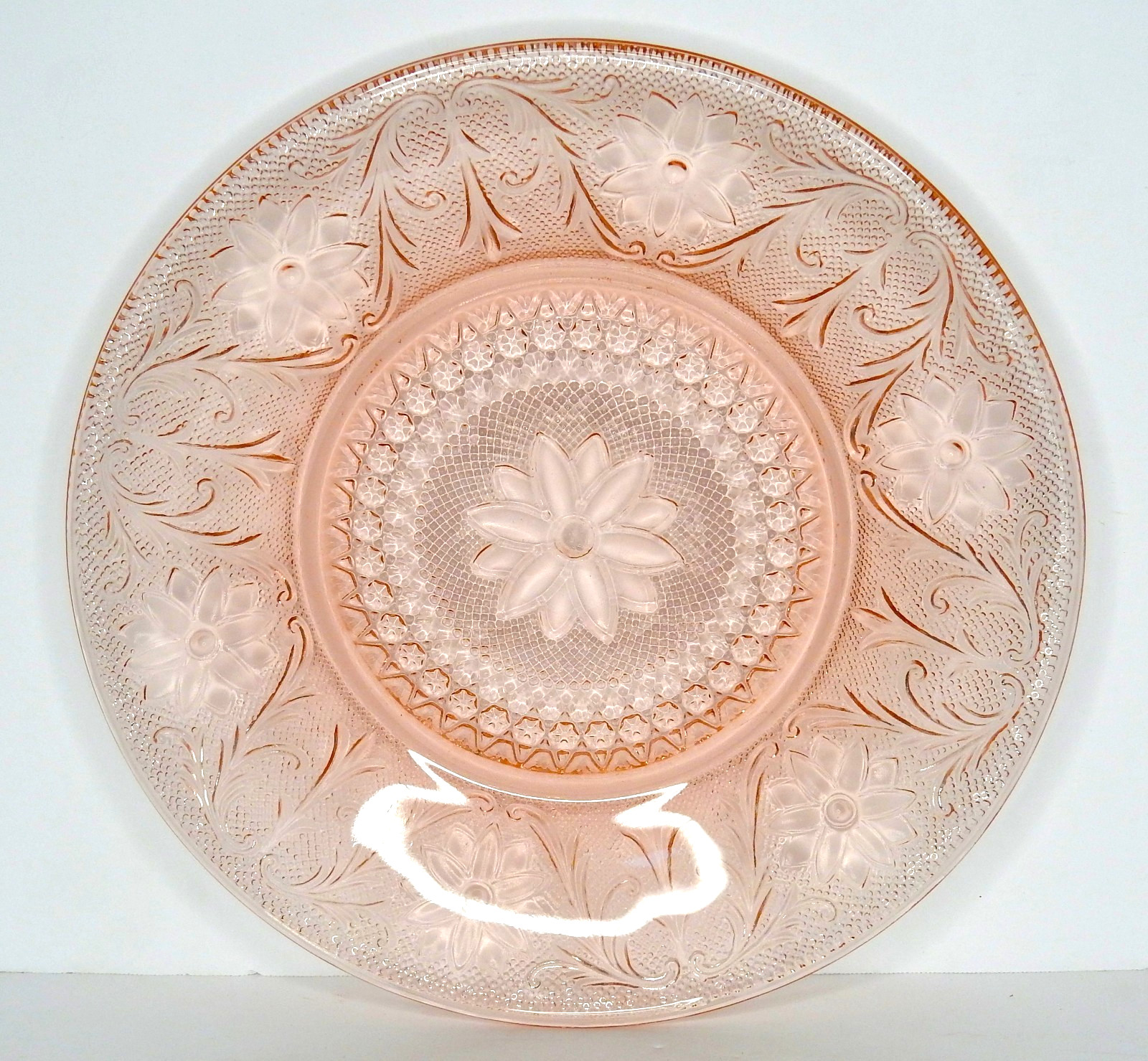 Set 4 Tiara PINK Sandwich Indiana Glass 10 3/8″ Round DINNER PLATES EUC