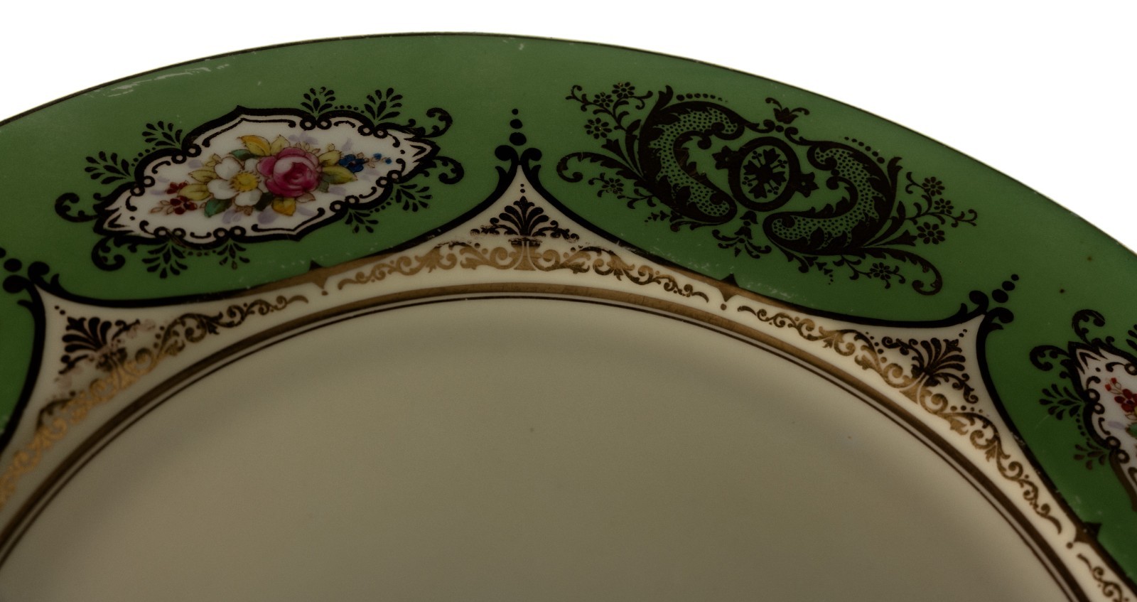 1905-1920 Cauldron Bone China England Plate Floral Gold Gilt 10.75″ 1.3lbs A1029