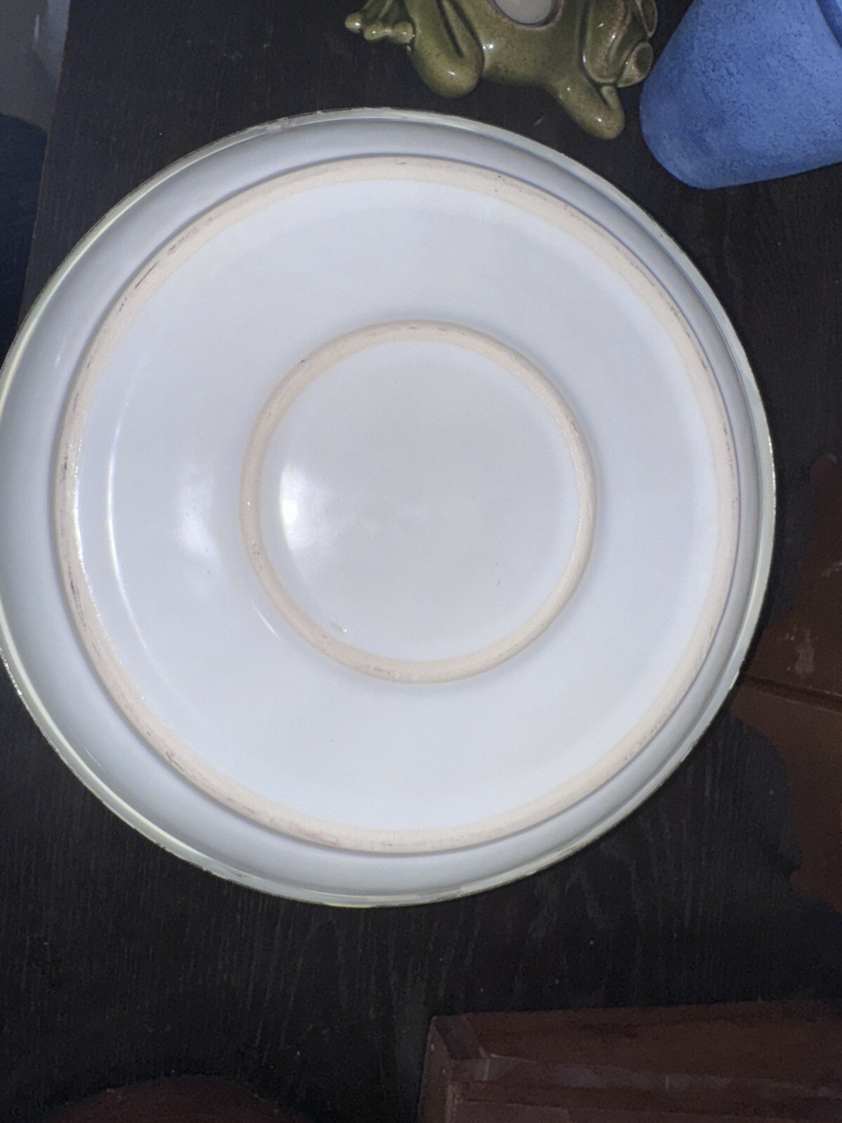 Set Of Two White Ceramic Salad Trys With Wooden Handles And Chrome Rims.