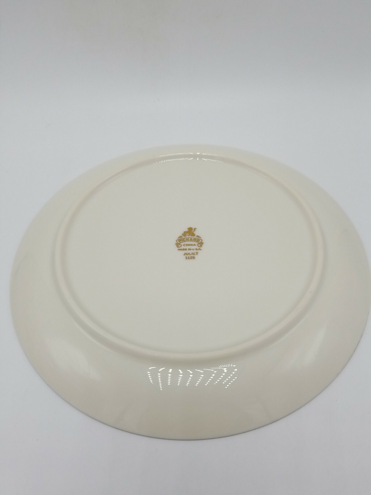 Pickard “Juliet” 8 1/8 Inch Salad Plate-Mint