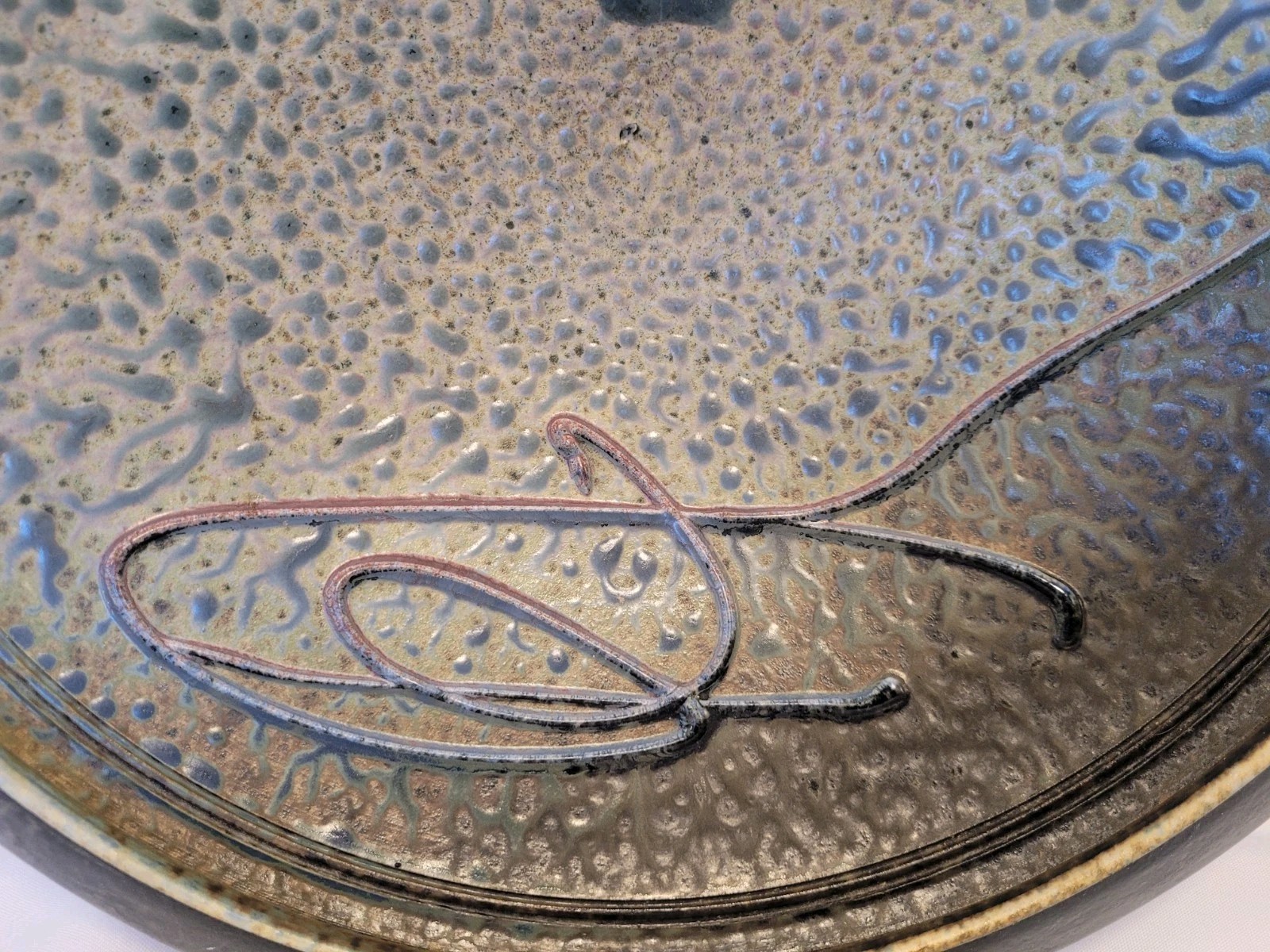 Signed Richard Aerni 1992 Glazed Stoneware Pottery Bowl 13.5″ Diameter, Crack