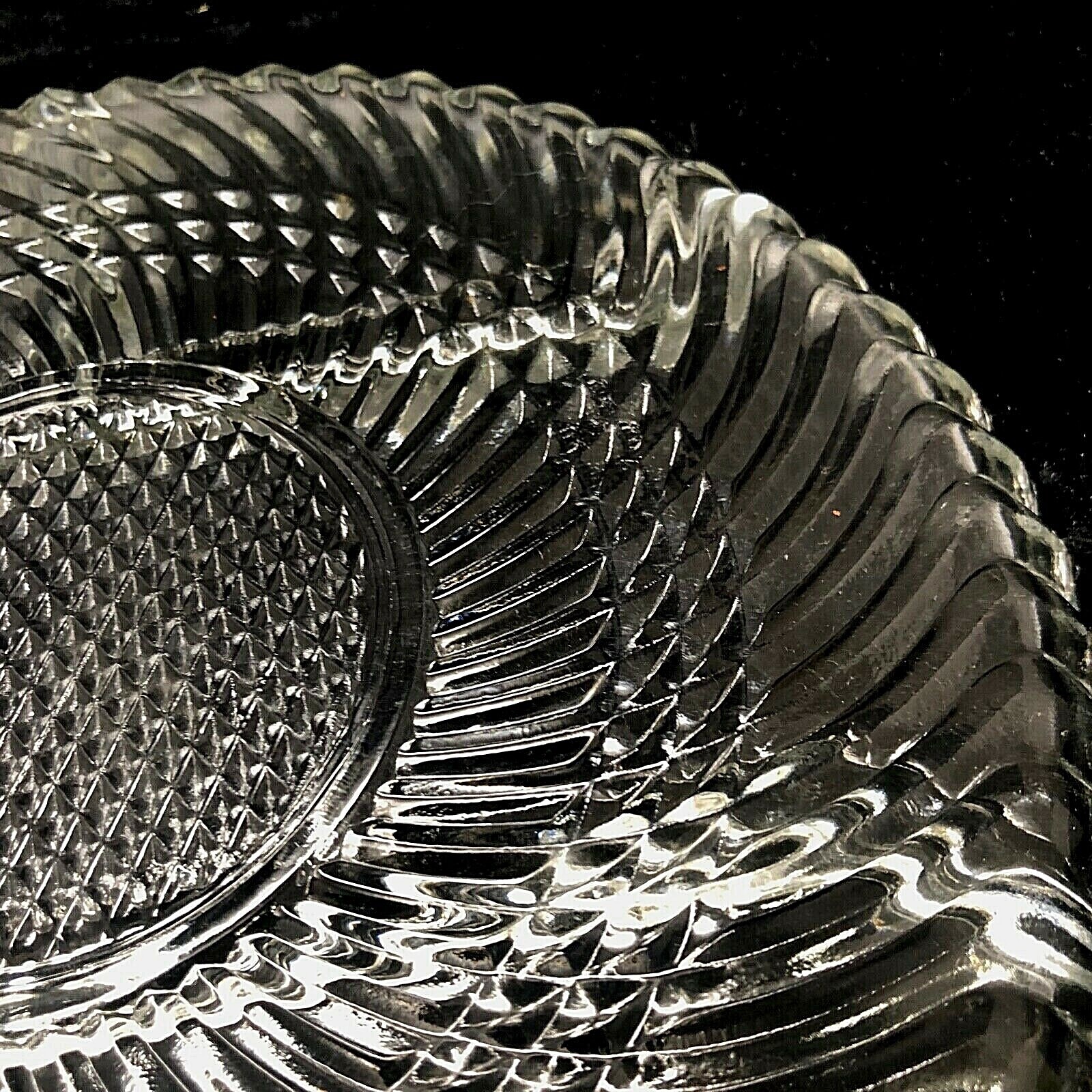 Dominion Glass Clear Swirl Ribbed 4 Part Divided Relish Tray Plate Platter 10″
