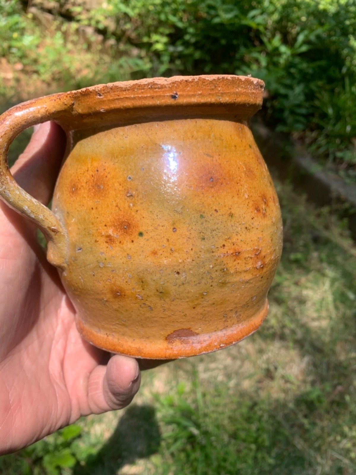 redware quart Pitcher Super Glaze no lid – flakes