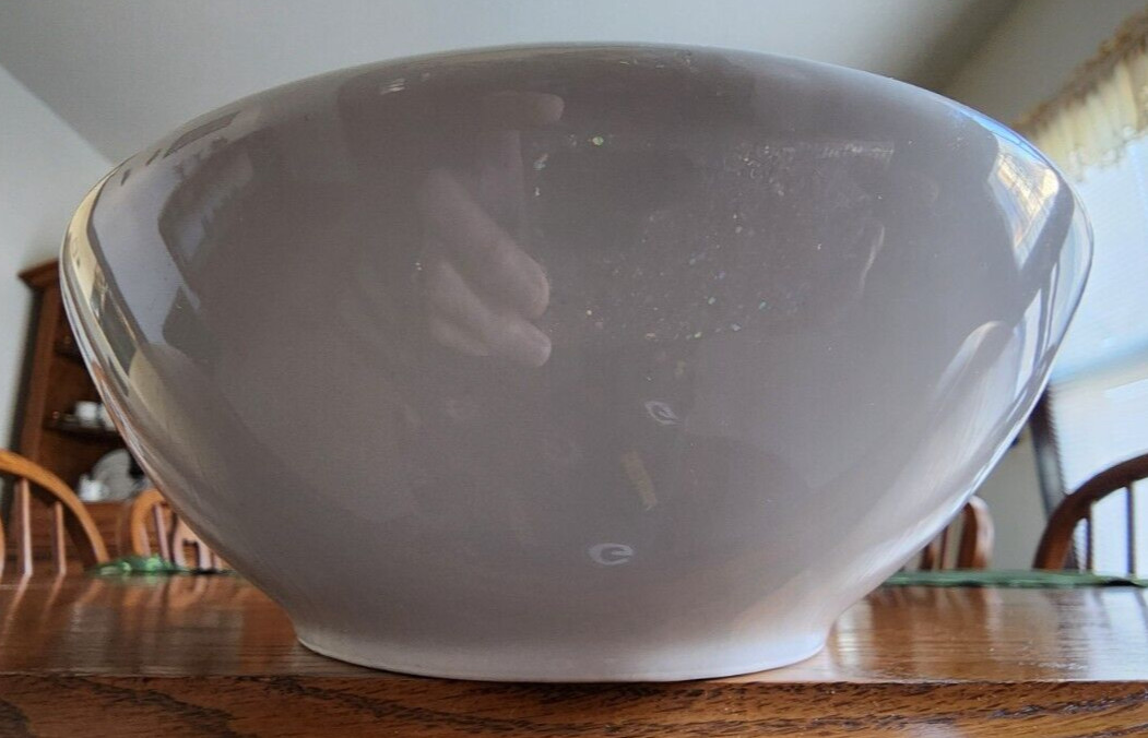 Elington Vegetable Bowl 10 1/2″ W Wade Porcelain Oval White Blue Platinum Trim !