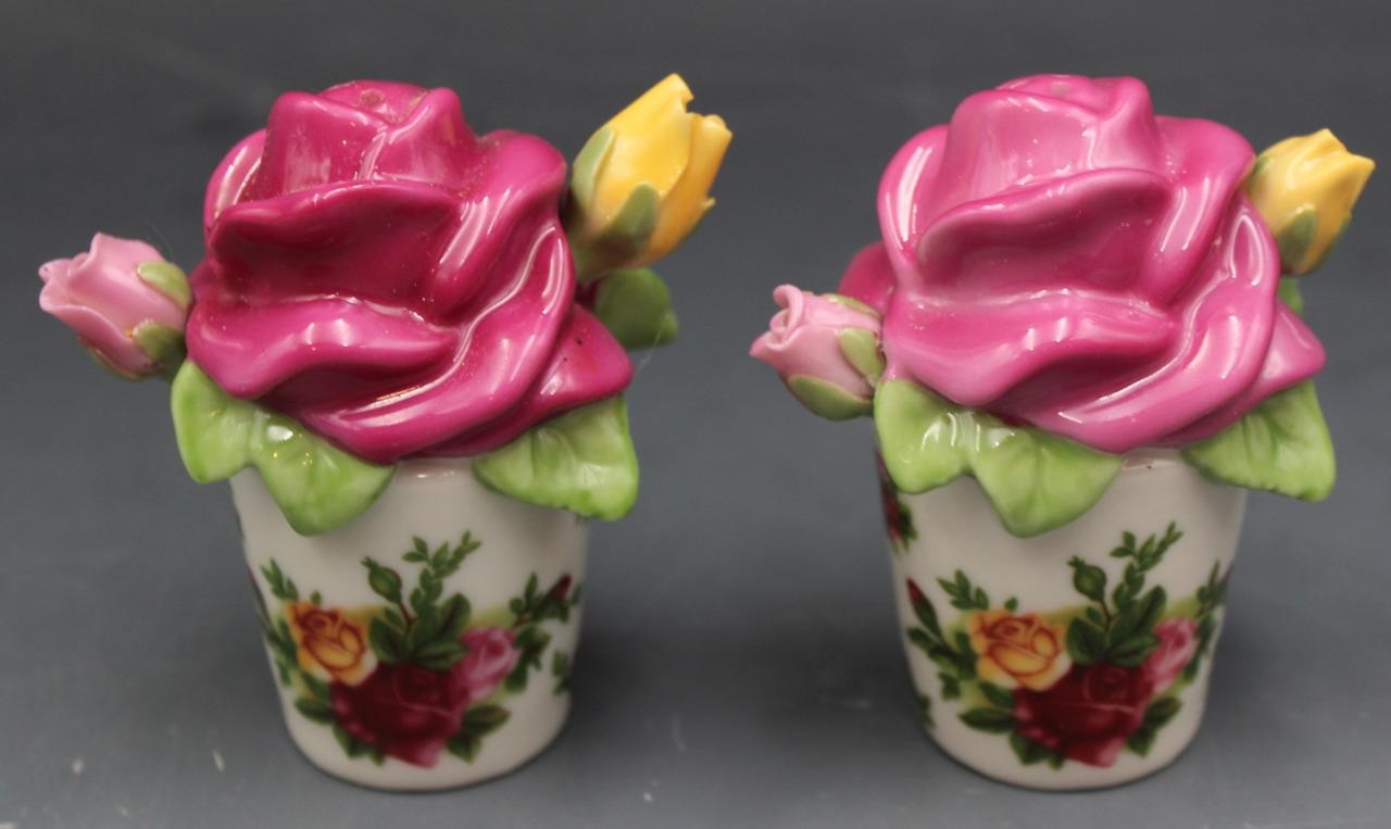 Royal Albert Old Country Roses Porcelain Sculpted Salt & Pepper Shakers
