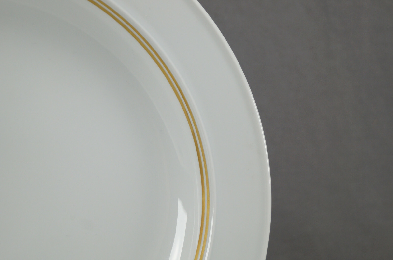 Meissen Emil Paul Borner Art Deco Gold & White 12 1/8 Inch Charger C. 1924-1934