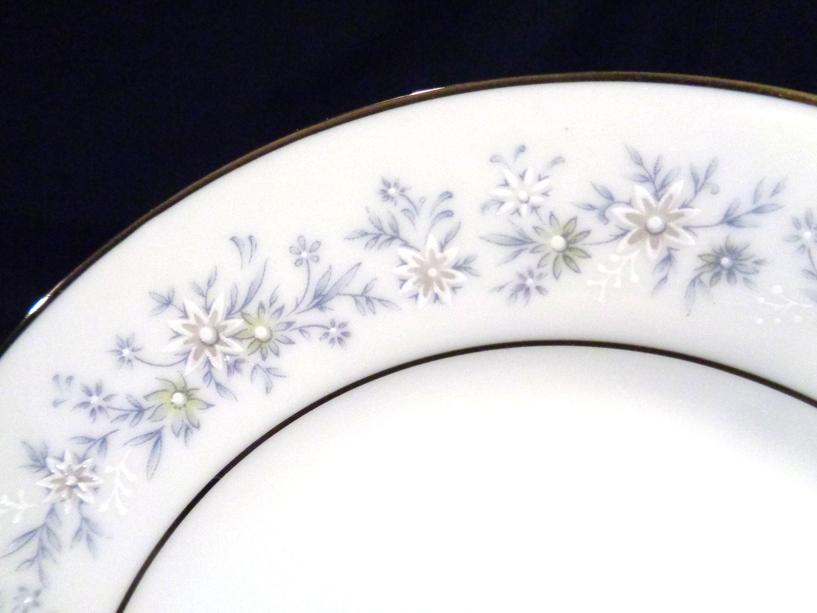 Noritake Marywood 2181 2 Tier Hostess Tidbit Party Tray