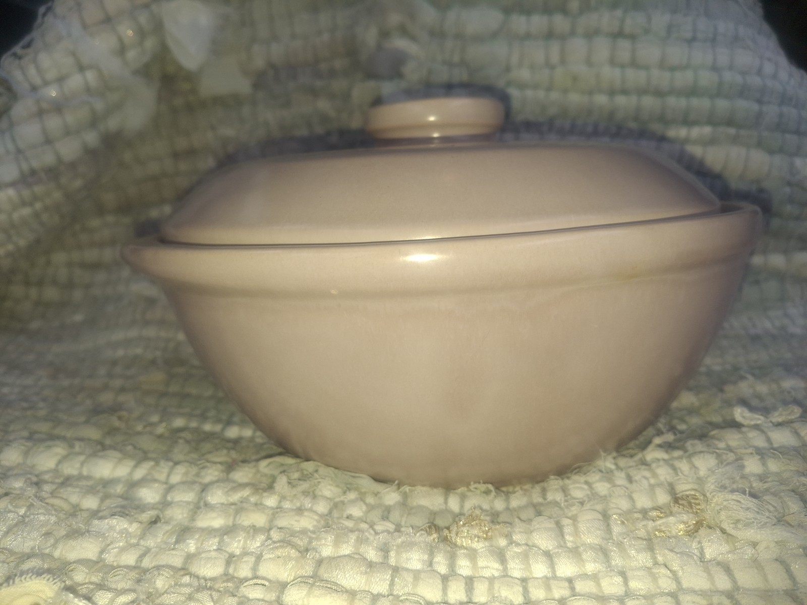 Vintage La Solana 9″ Beige Casserole Dish With Lid