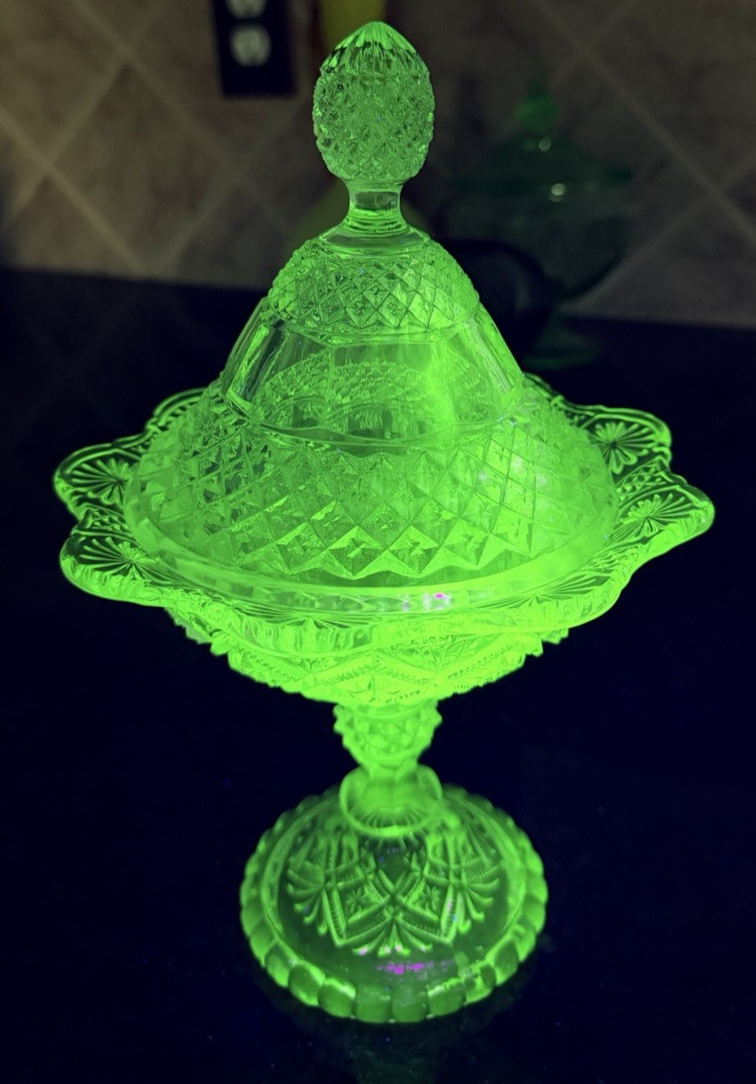EAPG Clear Pressed Glass Covered Compote Diamond Fan Pineapple Finial UV365 Glow