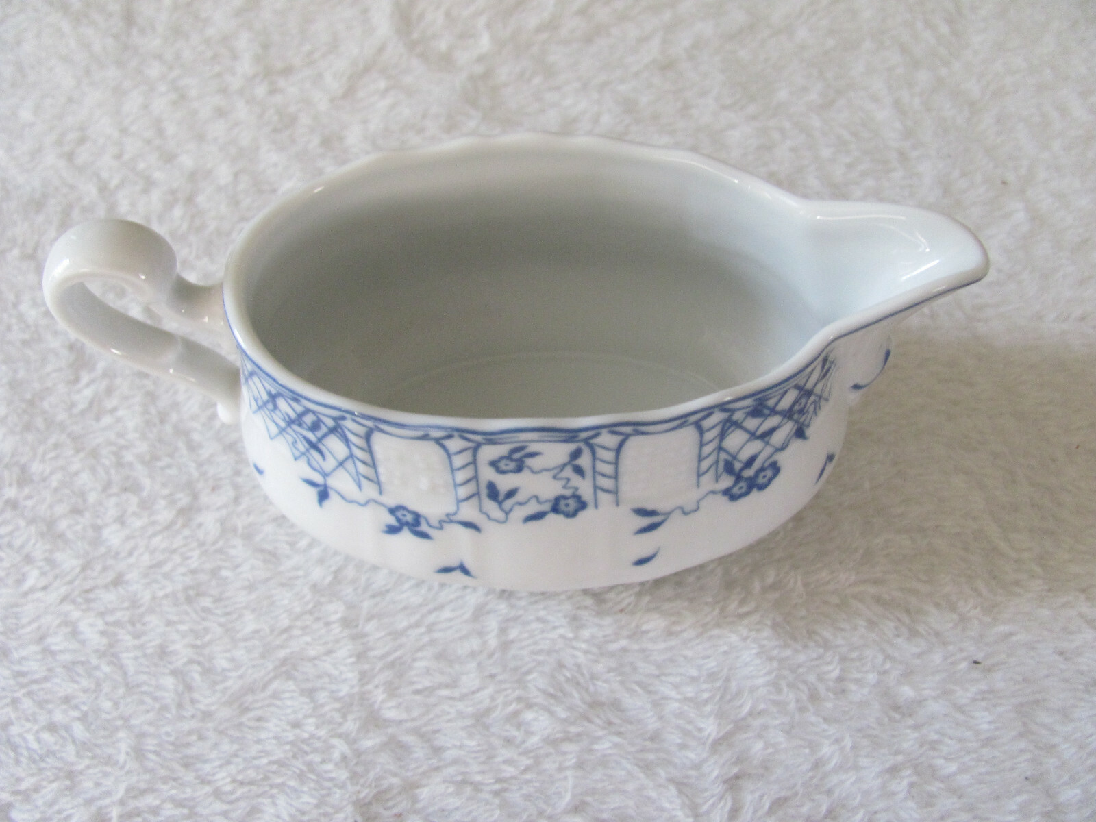 Heinrich Germany – Blue & White – Embossed with Flowers/Leaves – Creamer