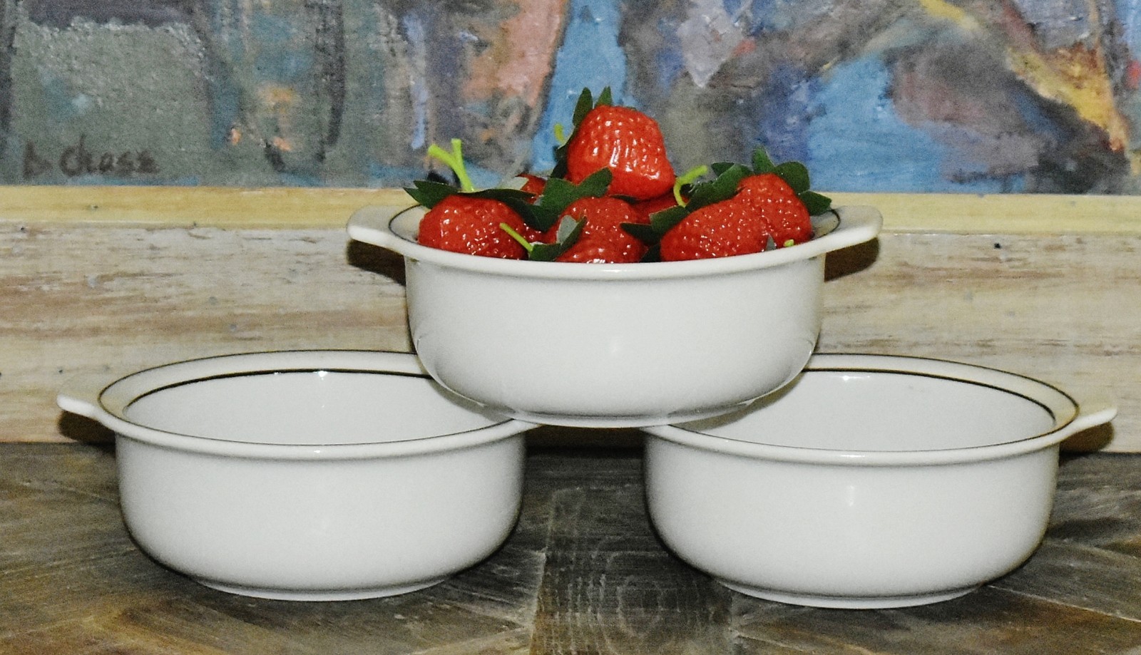 Vintage Arabia Finland Set Of 3 Lugged Cereal, Fruit , Soup Bowls