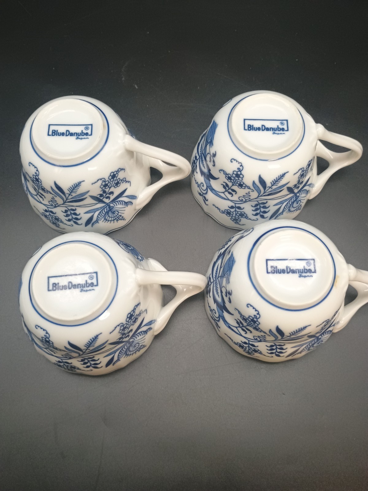 4 Vintage Blue Danube Cups Blue Onion Design, Lipper International Japan