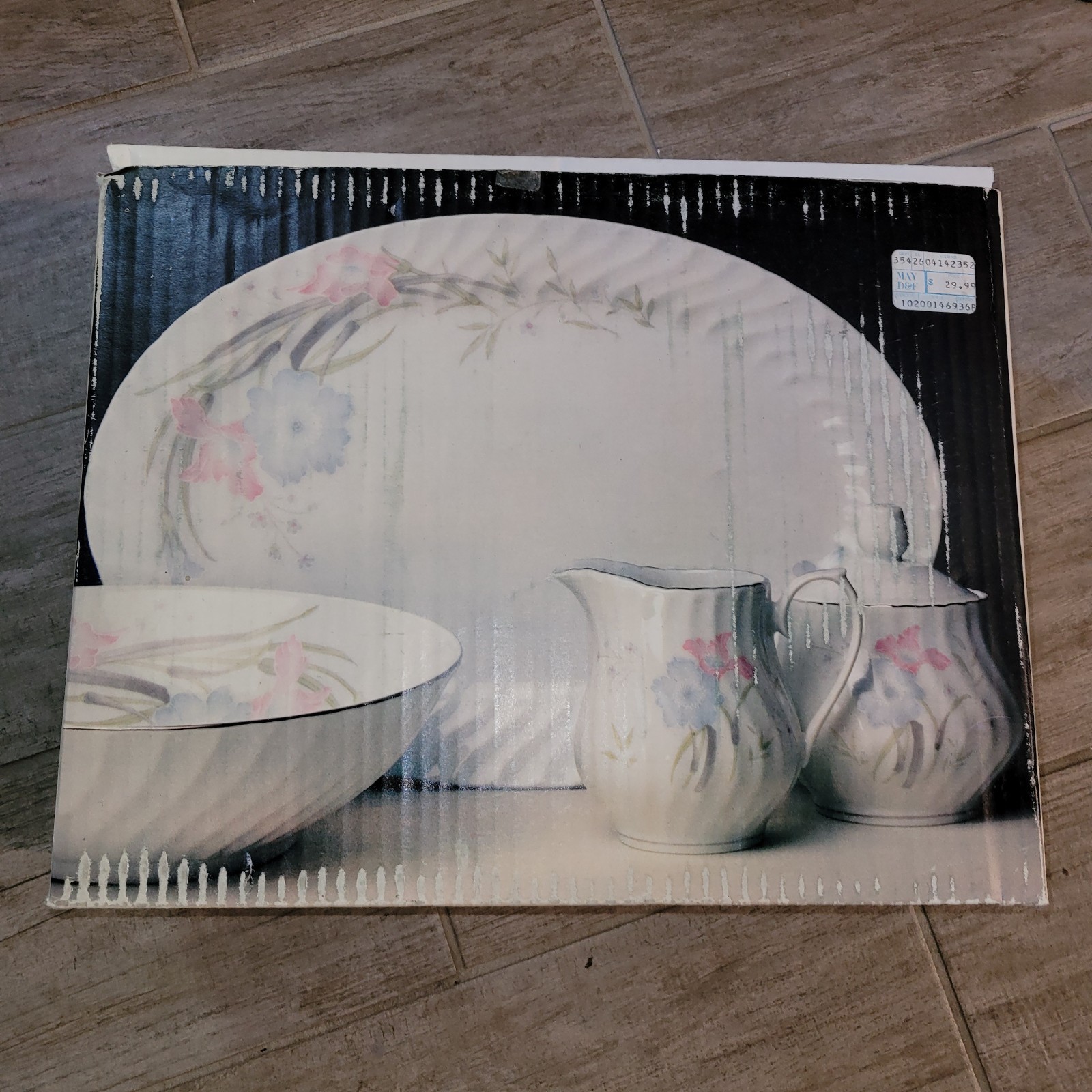 Vintage made for The Market Place 40 years ago Fine Porcelain China 5 Piece Set