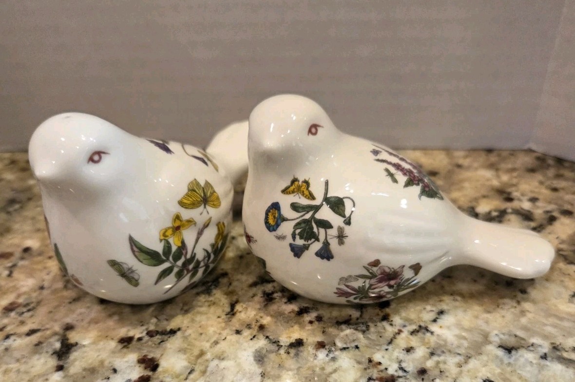 Portmeirion Botanic Garden Bird Salt & Pepper Shakers Susan Williams Ellis Flora