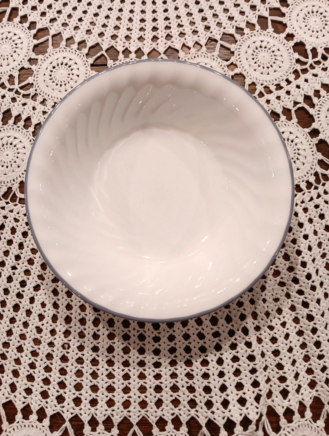 Corelle Bowls White Swirl With Blue Stripe 6 1/4 Inch Set Of 3🥀