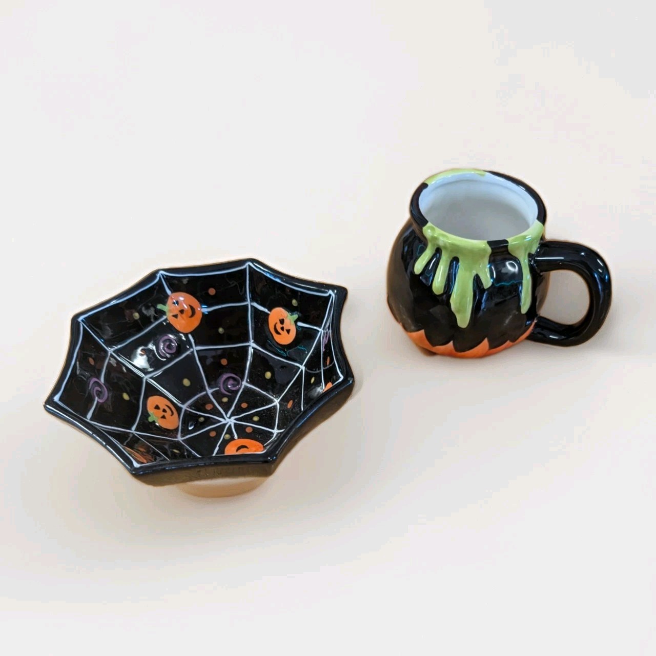 Vintage Halloween Bowl & New Hyde and Eek Black Cauldron Mug Ceramic Stoneware