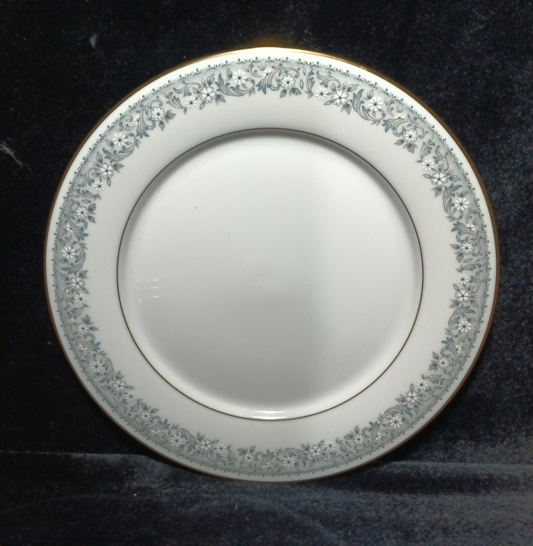 Contemporary Fine China Noritake 2180 Iona Dinner Plate 10.25″W Set 4