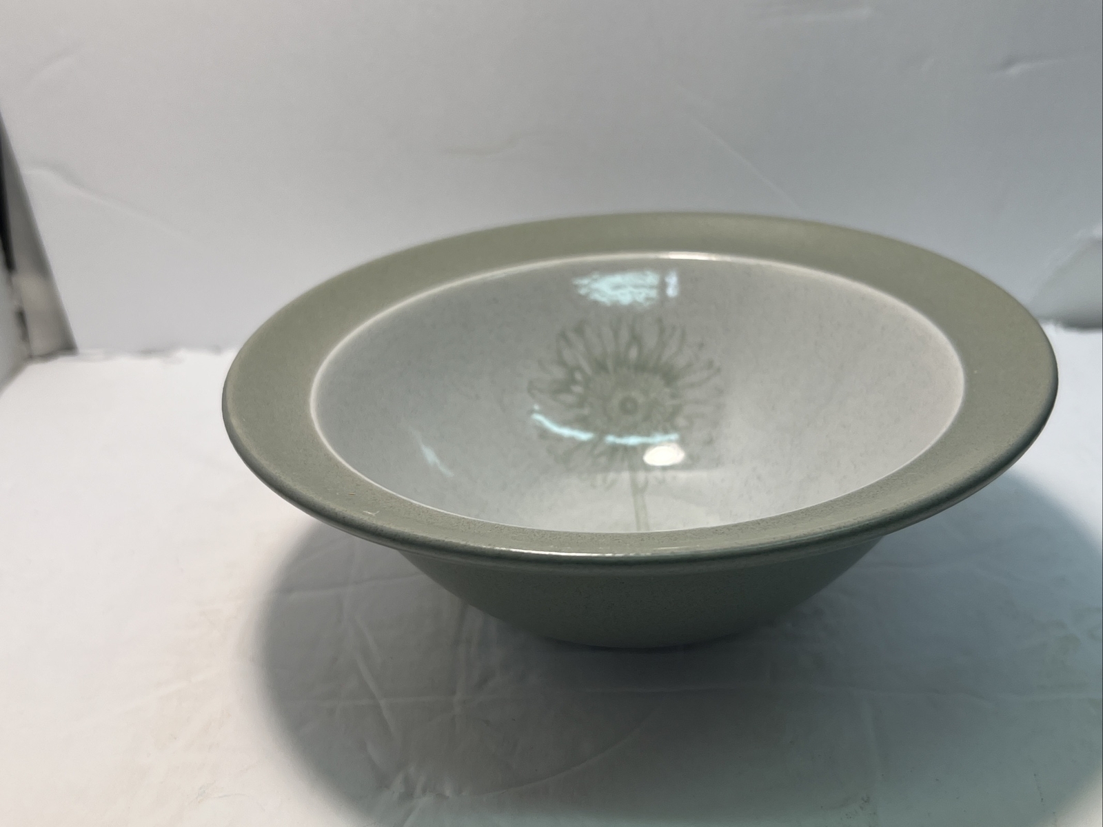 Johnson Bros Aurora Sunflower Cereal Bowl 6 5/8” Green. England