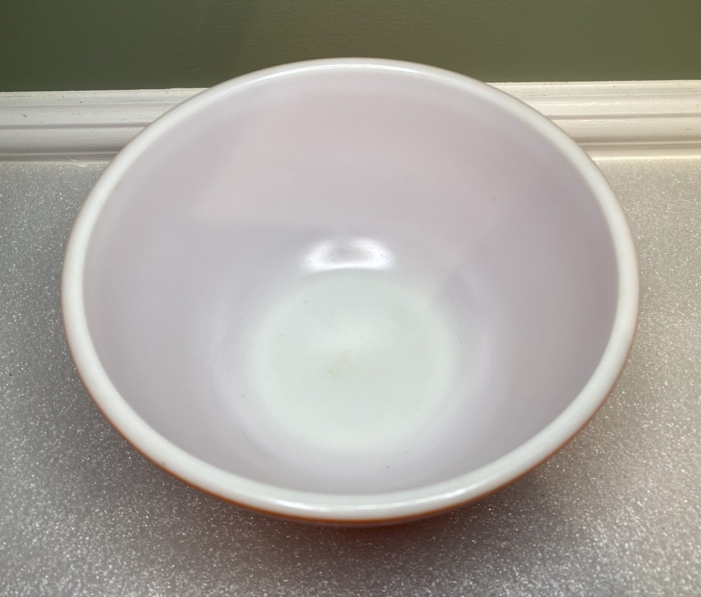 Vintage Pyrex Red 1-1/2 Quart Mixing/Nesting Bowl “No Number” (402) 1940’s