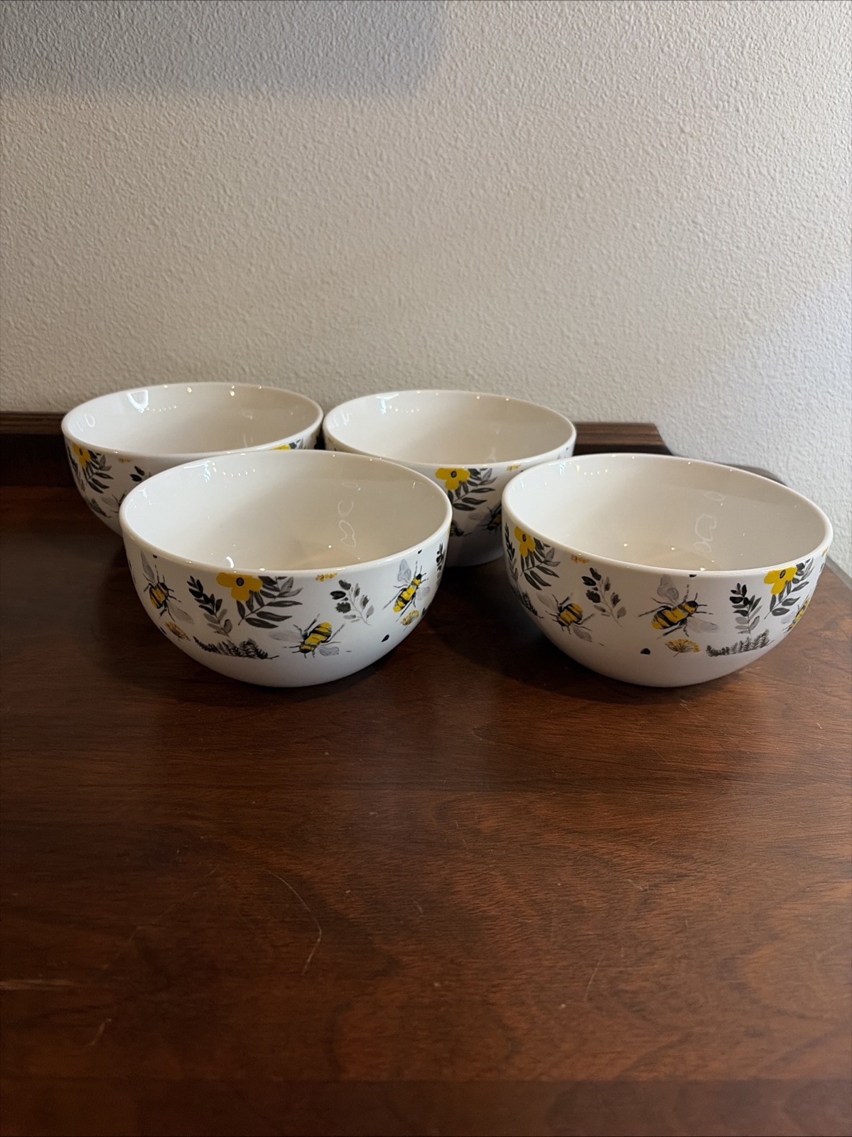 Spring Bee/Floral Cereal/Soup Bowls 5.5” Set Of 4