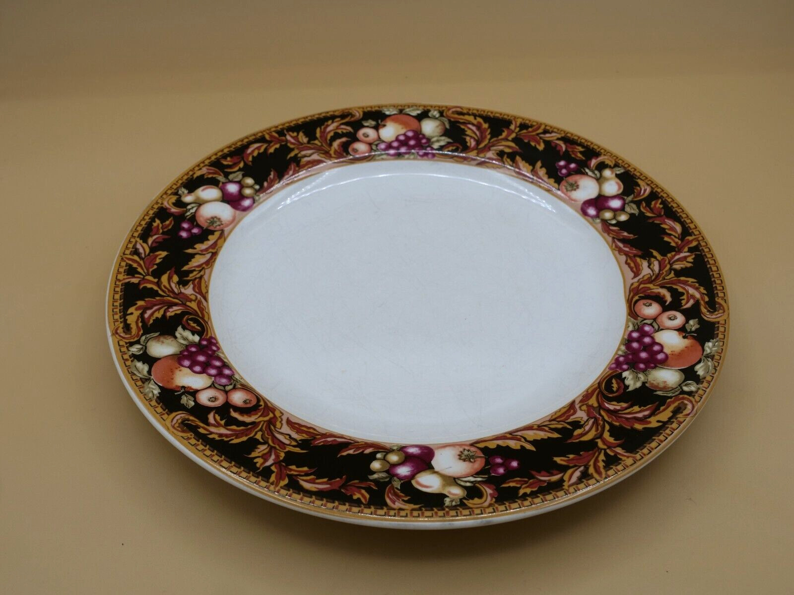 Vitromaster Avalon 1992 Fruits trim Dinner Plate 754074 Genuine Stoneware 10.5″