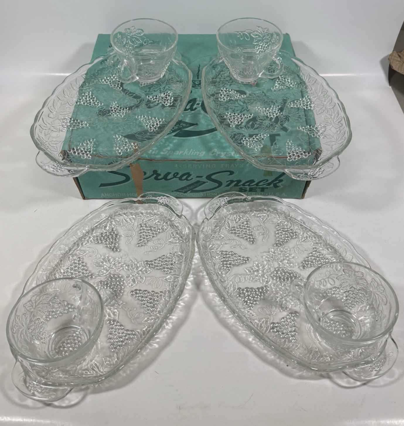 Anchor Hocking Serva-Snack Set 8pc Clear Glass Grape Pattern Vintage Boxed Set