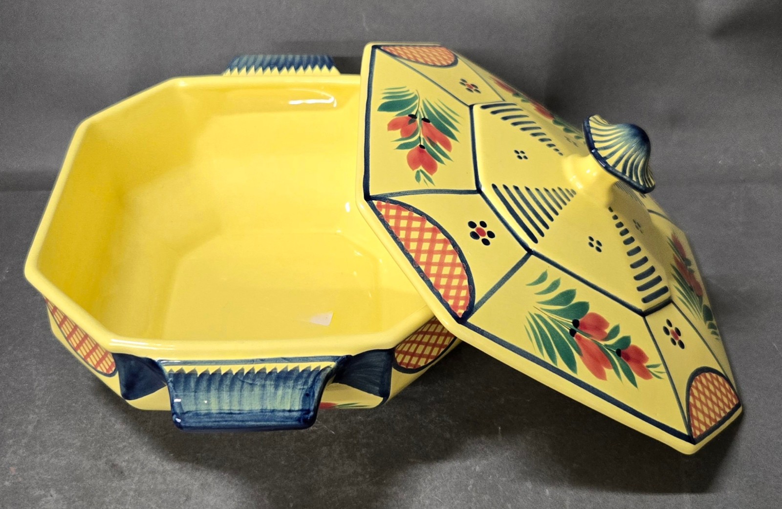 Henriot Quimper Breton Covered Octagon Casserole Dish Yellow France Large